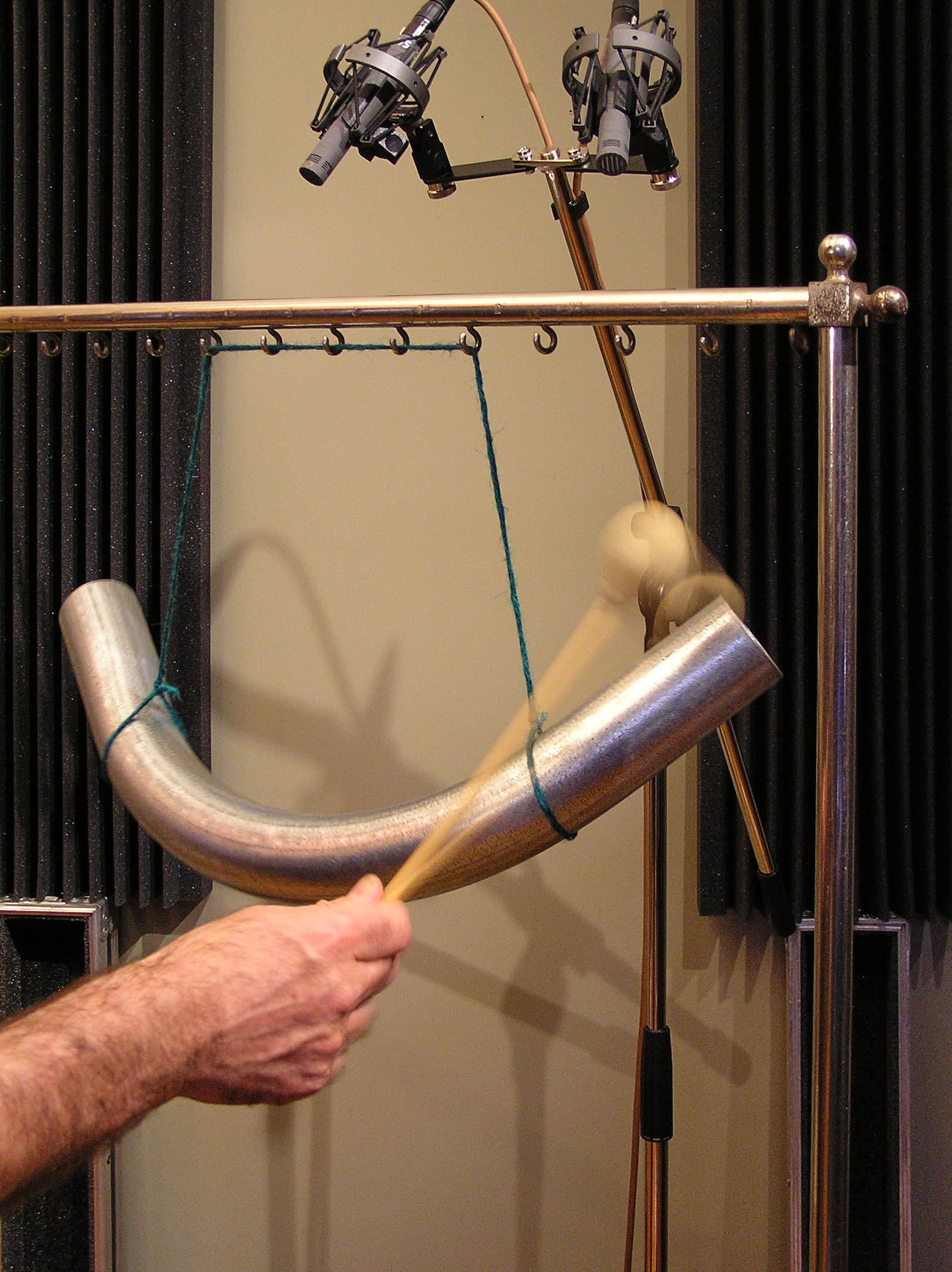 LimakDeco_Vertical_5 Sonarte Metal Piece Bas